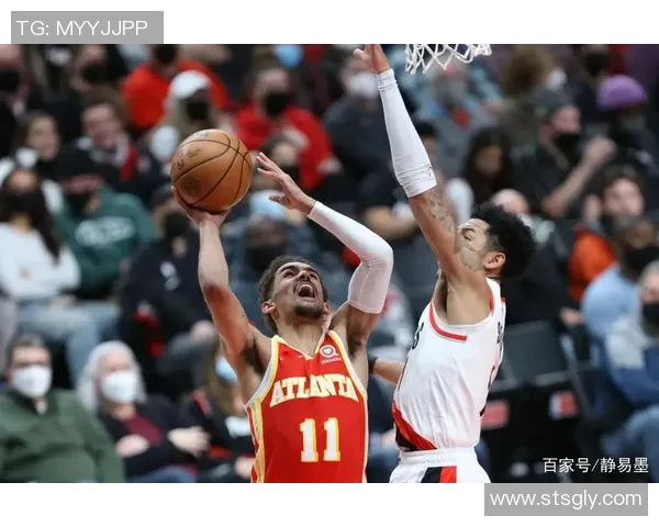 篮网与开拓者激战正酣比分悬念迭起引发球迷热议